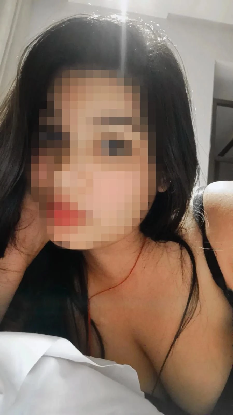 Soniya Independent Escort – Indian escort in Mumbai — 1 / 4