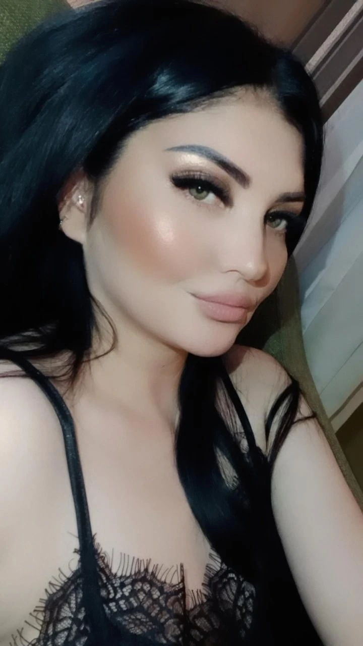 Immature Russian Escort in Cp, Delhi – Russian escort in New Delhi — 7 / 12