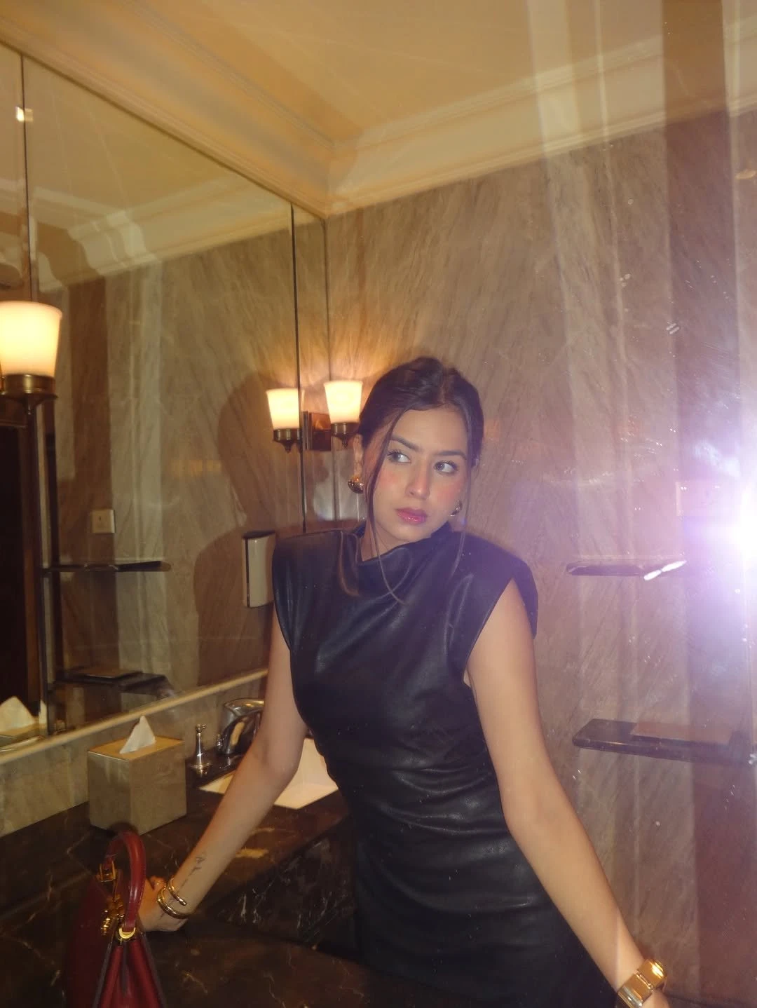 Anika Escort – Indian escort in Pondicherry — 4 / 7