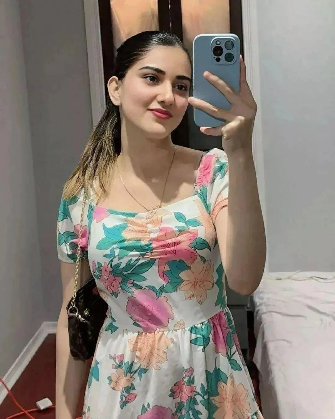 Nikita – Indian escort in Kochi — 3 / 5