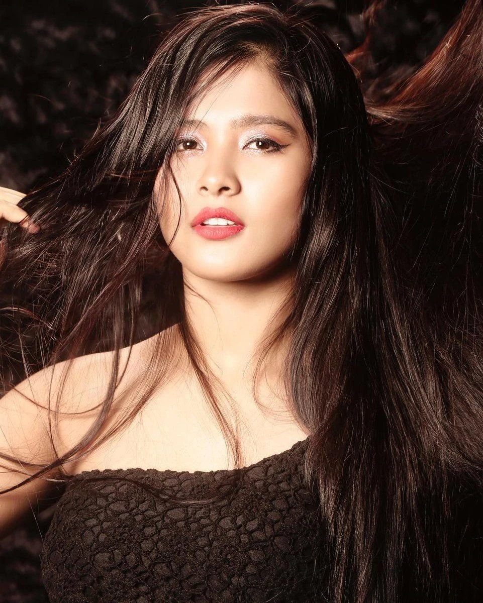 Only Hand Case – Indian escort in Pune, Escort, Pune