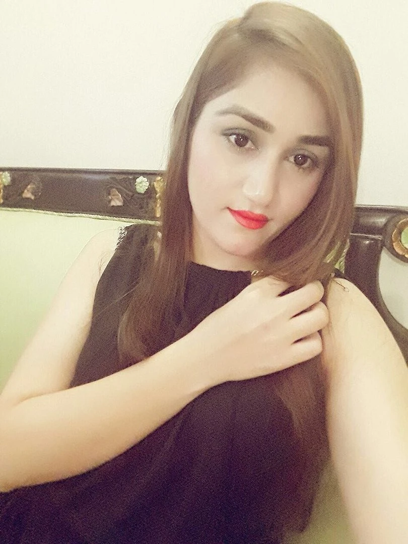Maya Ali – Pakistani escort in Lahore — 2 / 11