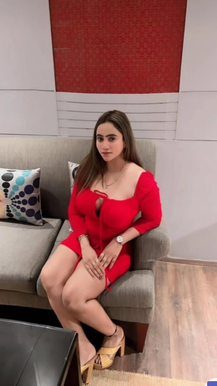 Samaira Punjabi – Indian escort in Mumbai — 17 / 18