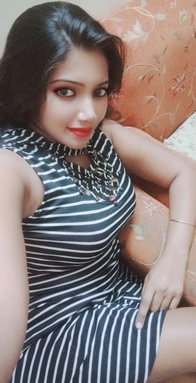Priya Cam Show and Real Meet – Indian escort in Hyderabad, Escort, Hyderabad