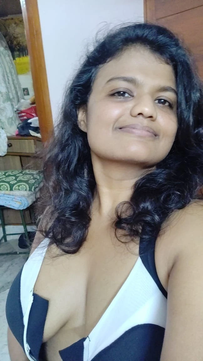 Nija – Angolan escort in Indore — 5 / 6