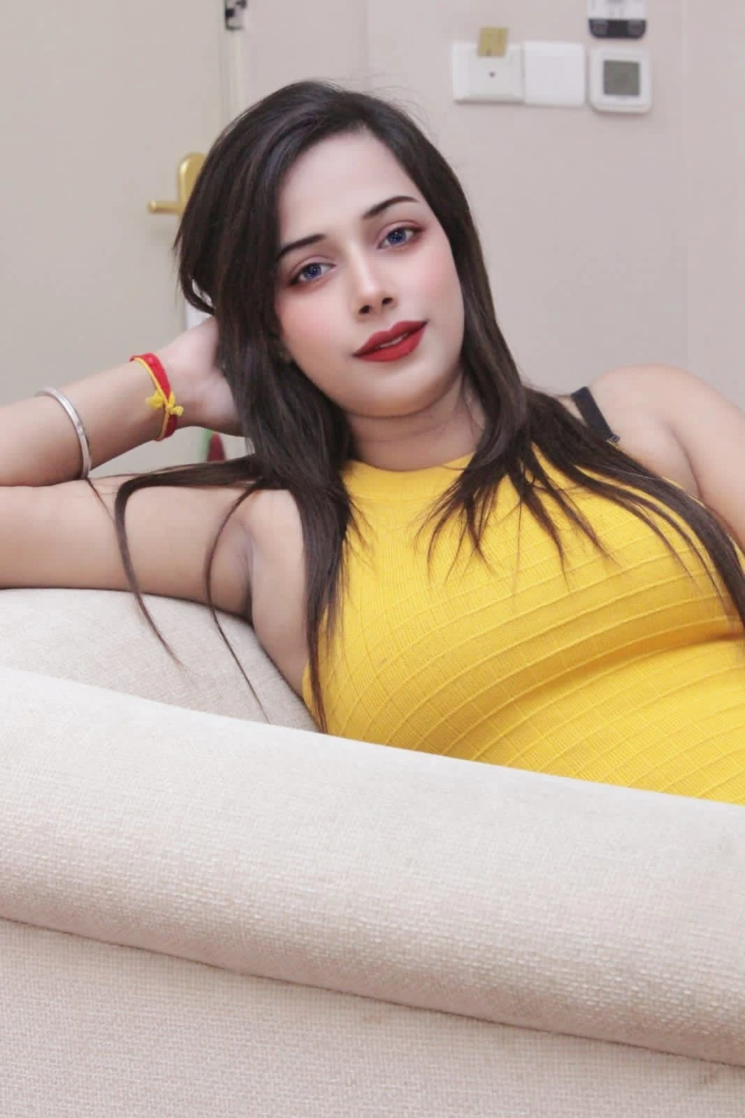 Yashika Khanna – Indian escort in New Delhi — 3 / 5