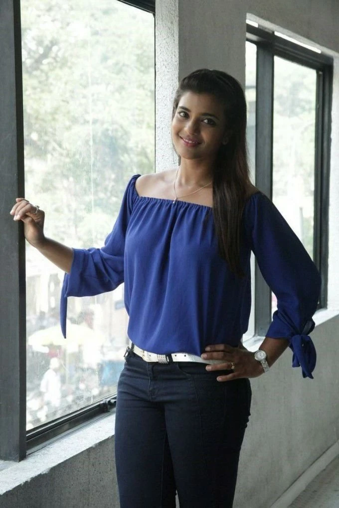 Aero City Delhi Escort Services Available – Indian escort in New Delhi — 4 / 5