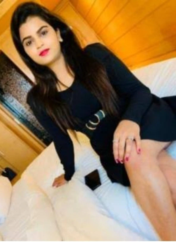 Bhumi Sharma – Indian escort in Navi Mumbai — 2 / 4
