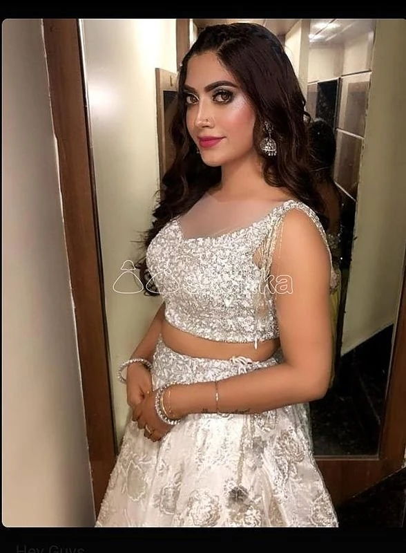 Aliya Gupta – Indian escort in Hyderabad — 6 / 9