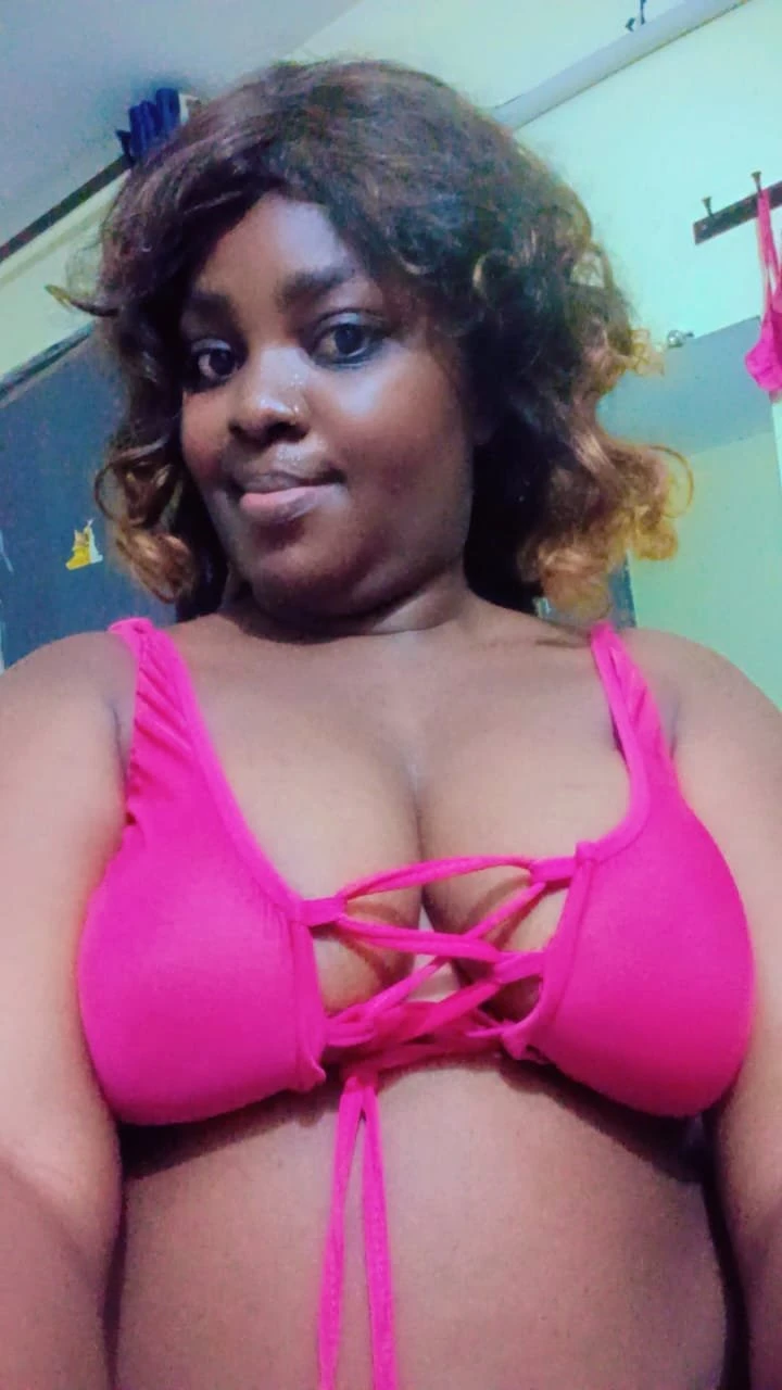 Shan – South African escort in New Delhi — 2 / 4