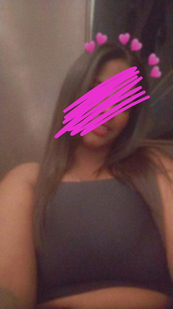 Ayesha Sachdev – escort in New Delhi — 1 / 6