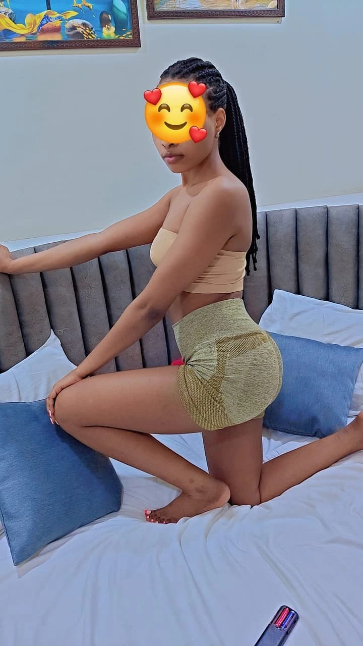 Juicy Slim Pamela Soft Chocolate Ass – South African escort in Pune — 4 / 8