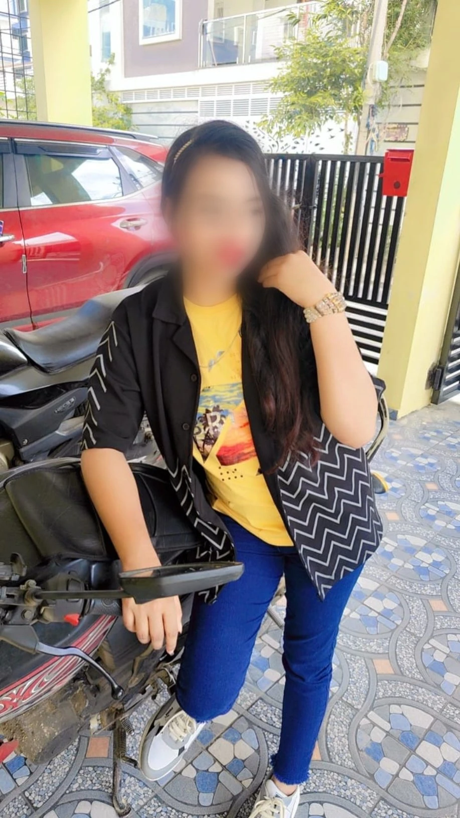 Real Service - Pay Cash to Girl Directly – Afghan escort in Hyderabad — 3 / 5