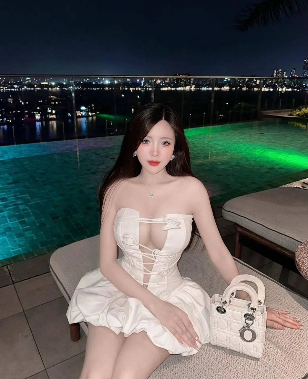 Papie – escort in Bangalore, Escort, Banga