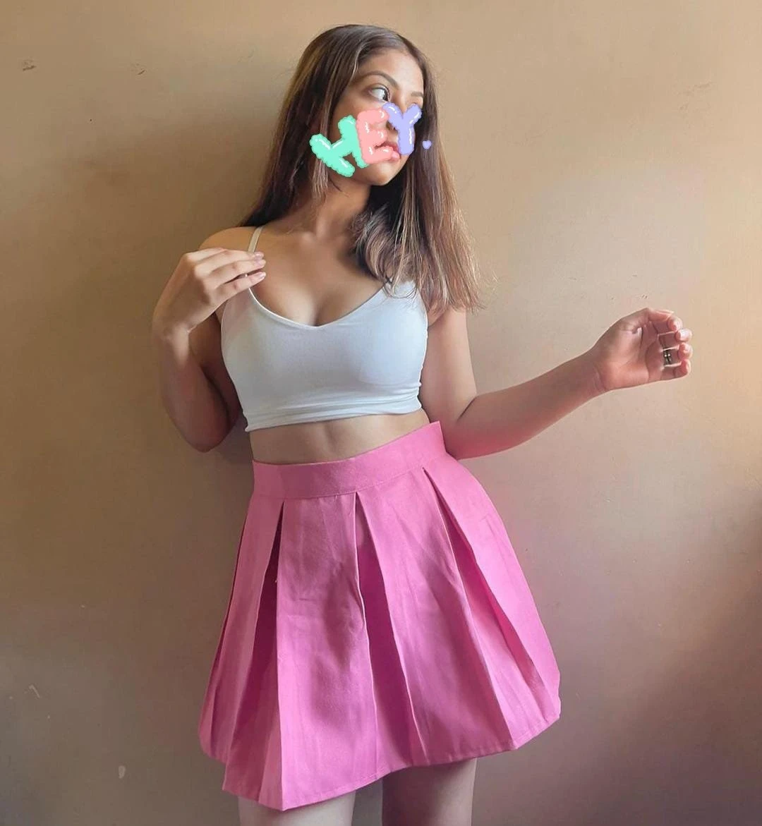 Anushaka – Indian escort in Mumbai — 1 / 2