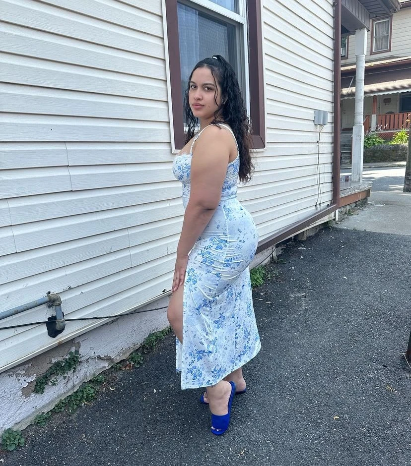 Cardy – Austrian escort in Erbil — 2 / 4