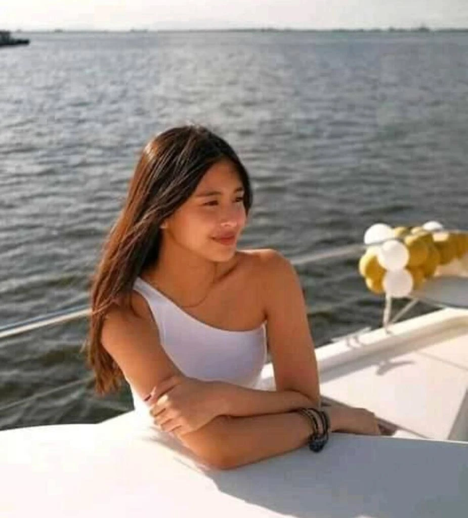 Sky – Spanish escort in Mumbai, Escort, Mumbai