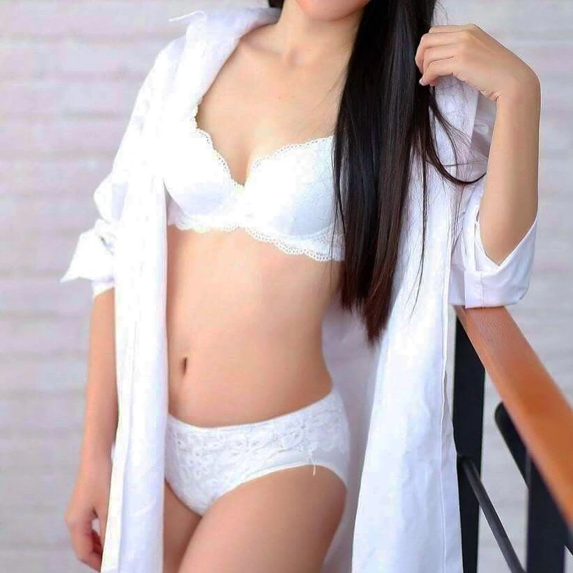 Kate – Singaporean escort in Seoul — 3 / 4