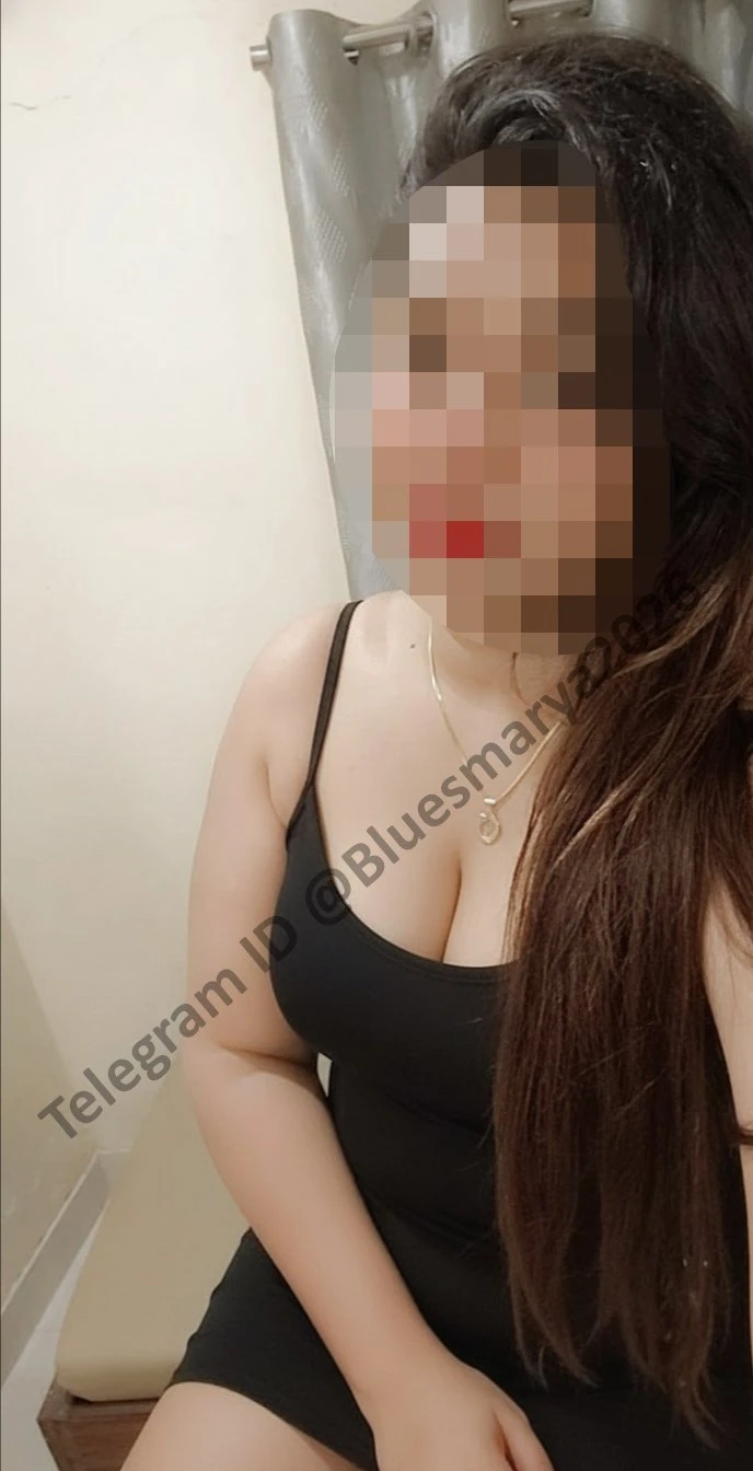 Marya Khan – Indian escort in Noida — 4 / 7