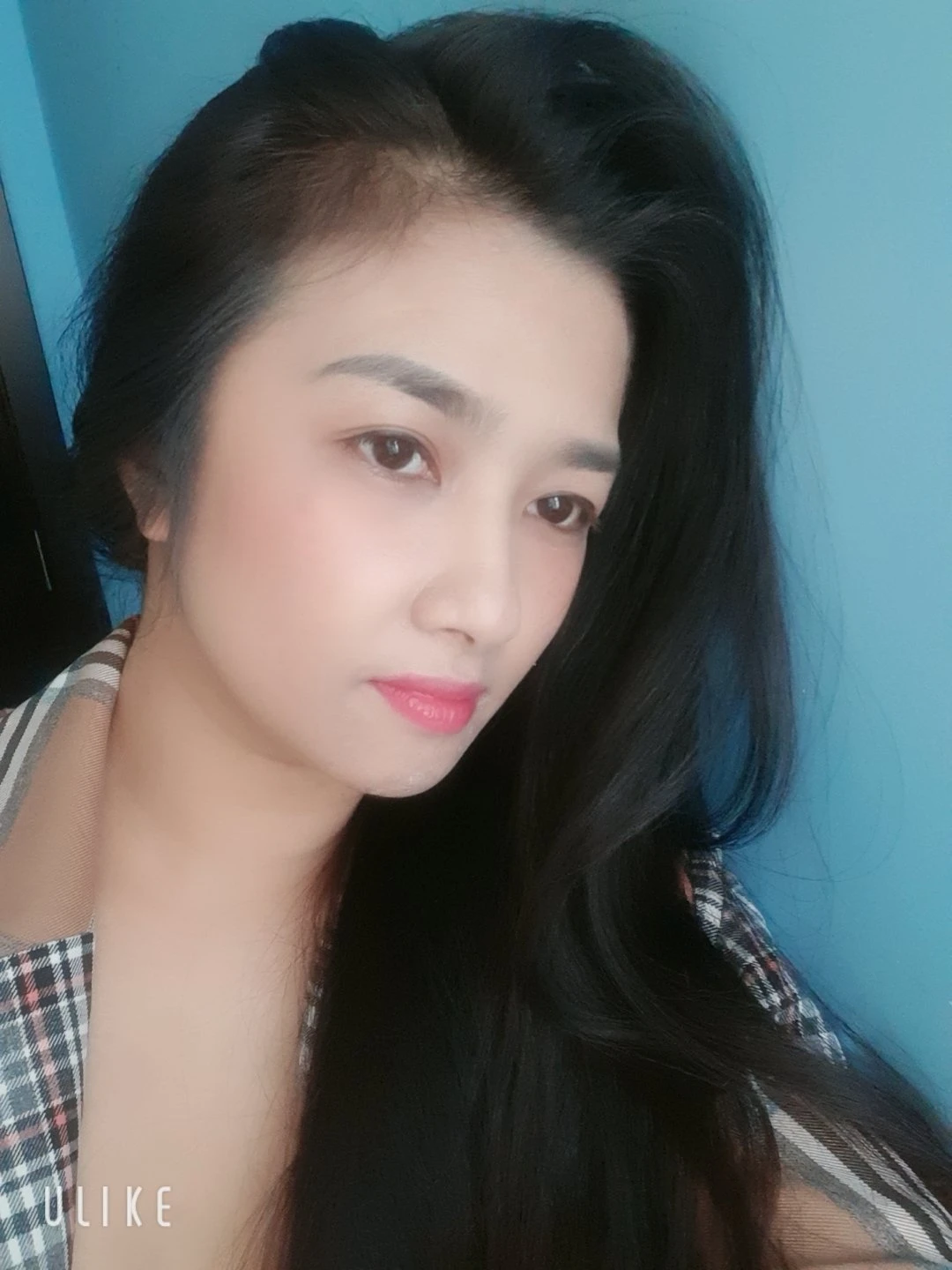 Loubna – Vietnamese escort in Hanoi — 3 / 6