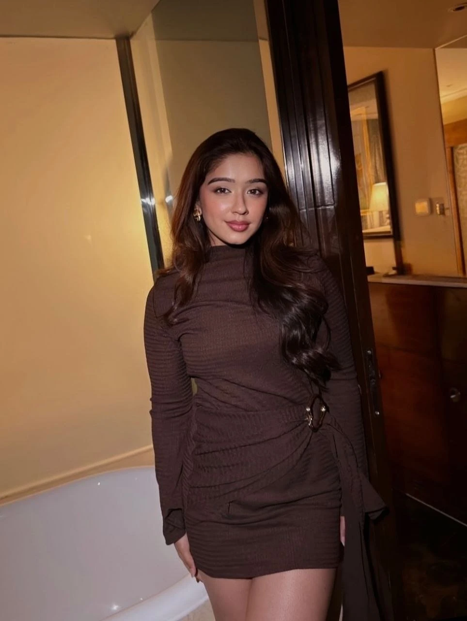 Natasha – escort in Mumbai — 3 / 4