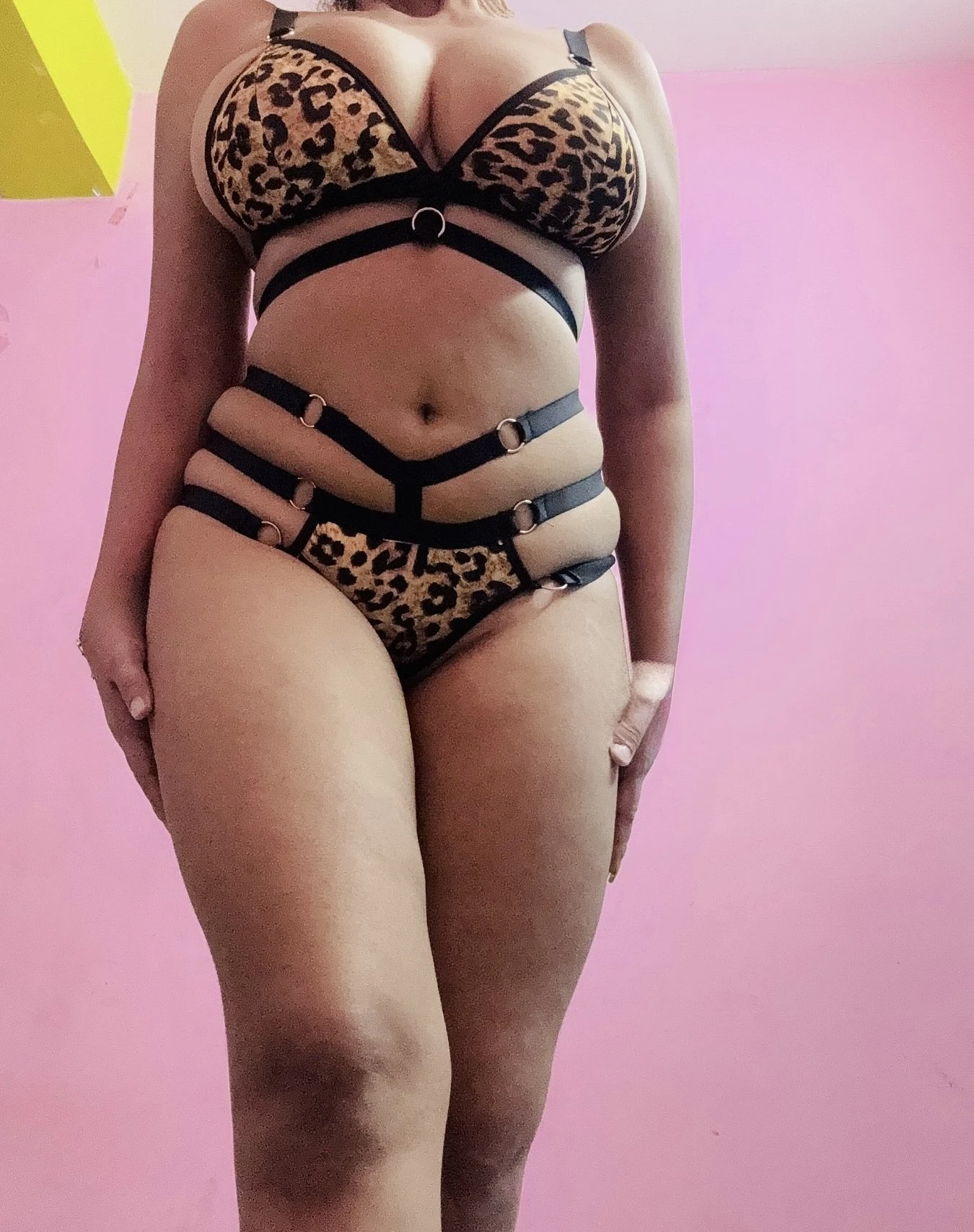Taniya – Indian escort in Kolkata — 8 / 13