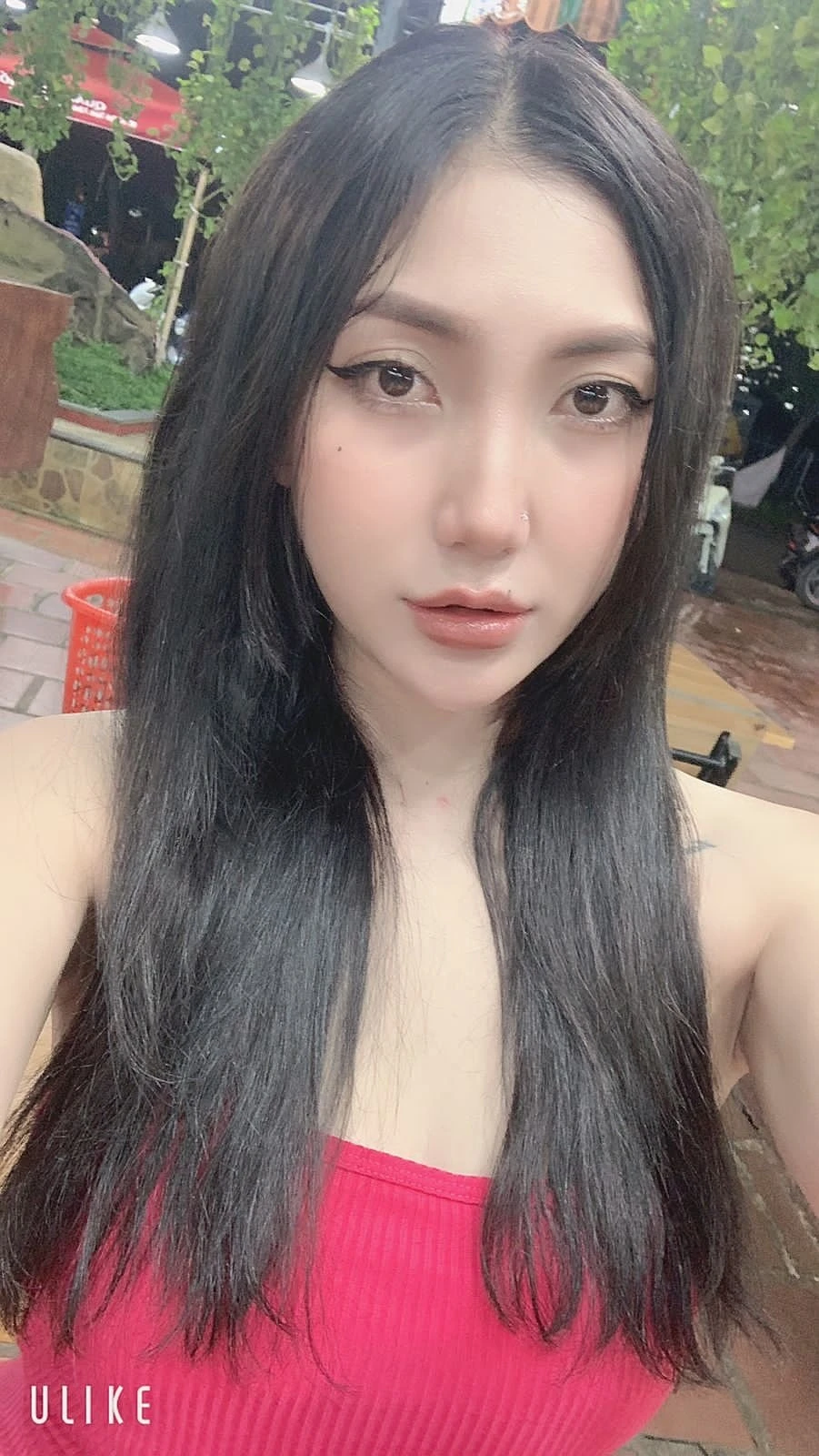 Jenny – Vietnamese escort in Hanoi — 5 / 9