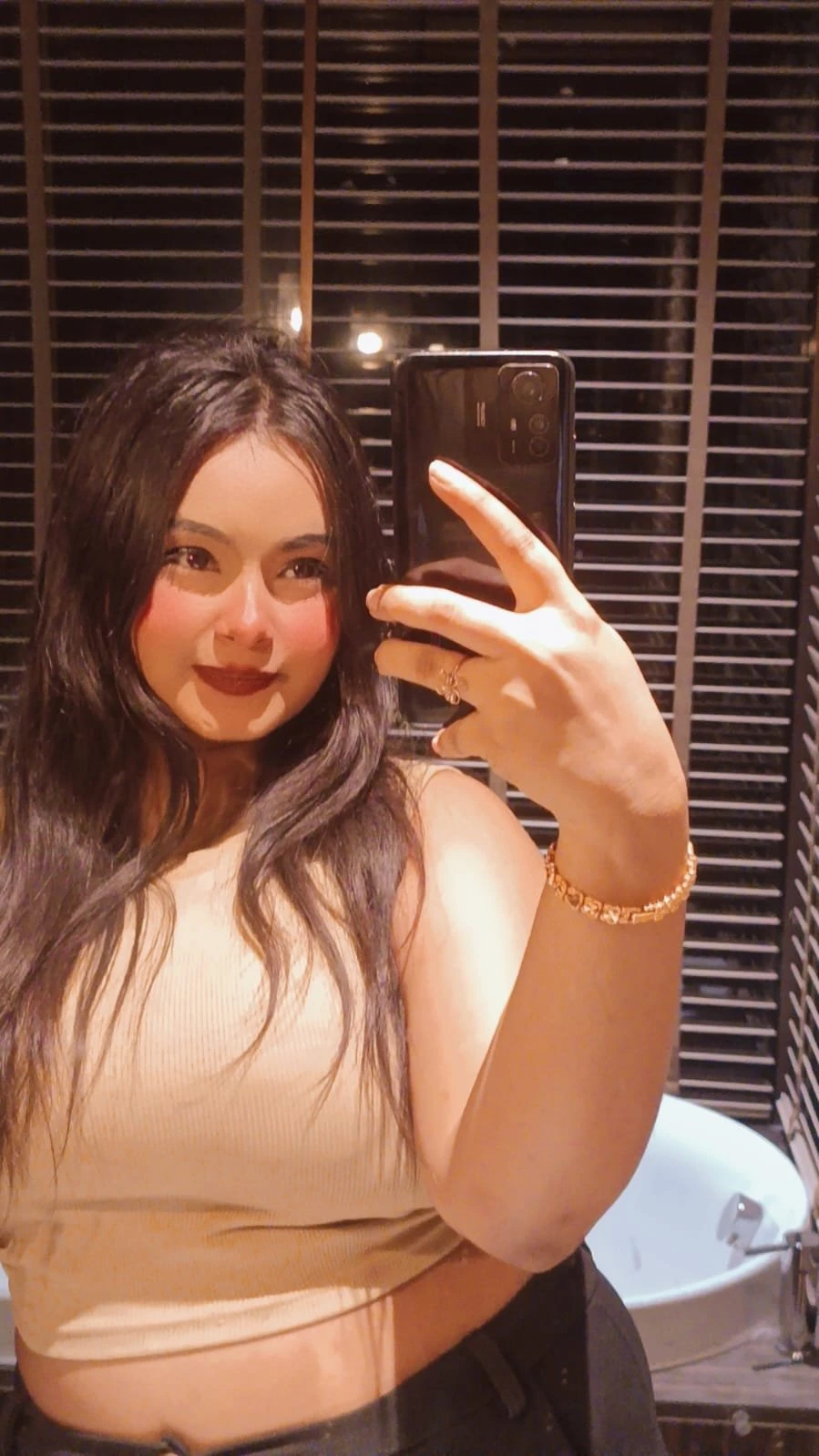 Zareen – Indian escort in New Delhi — 9 / 22