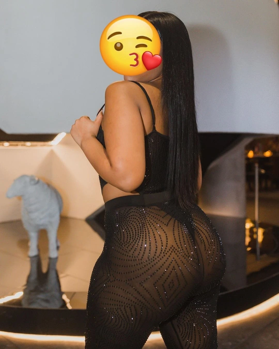 All Services Available – Kenyan escort in Hyderabad — 5 / 8