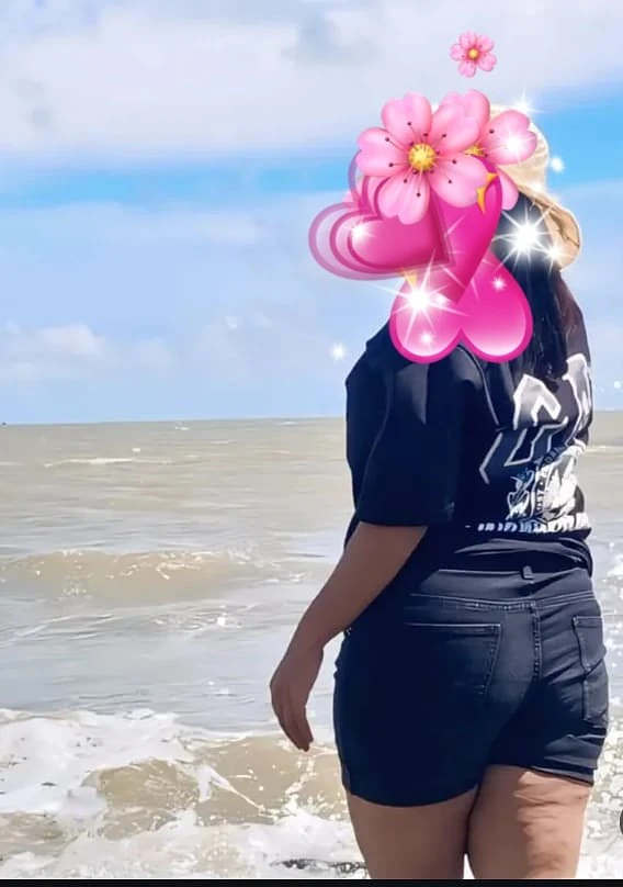 Vanshika – Indian adult performer in Noida — 3 / 5