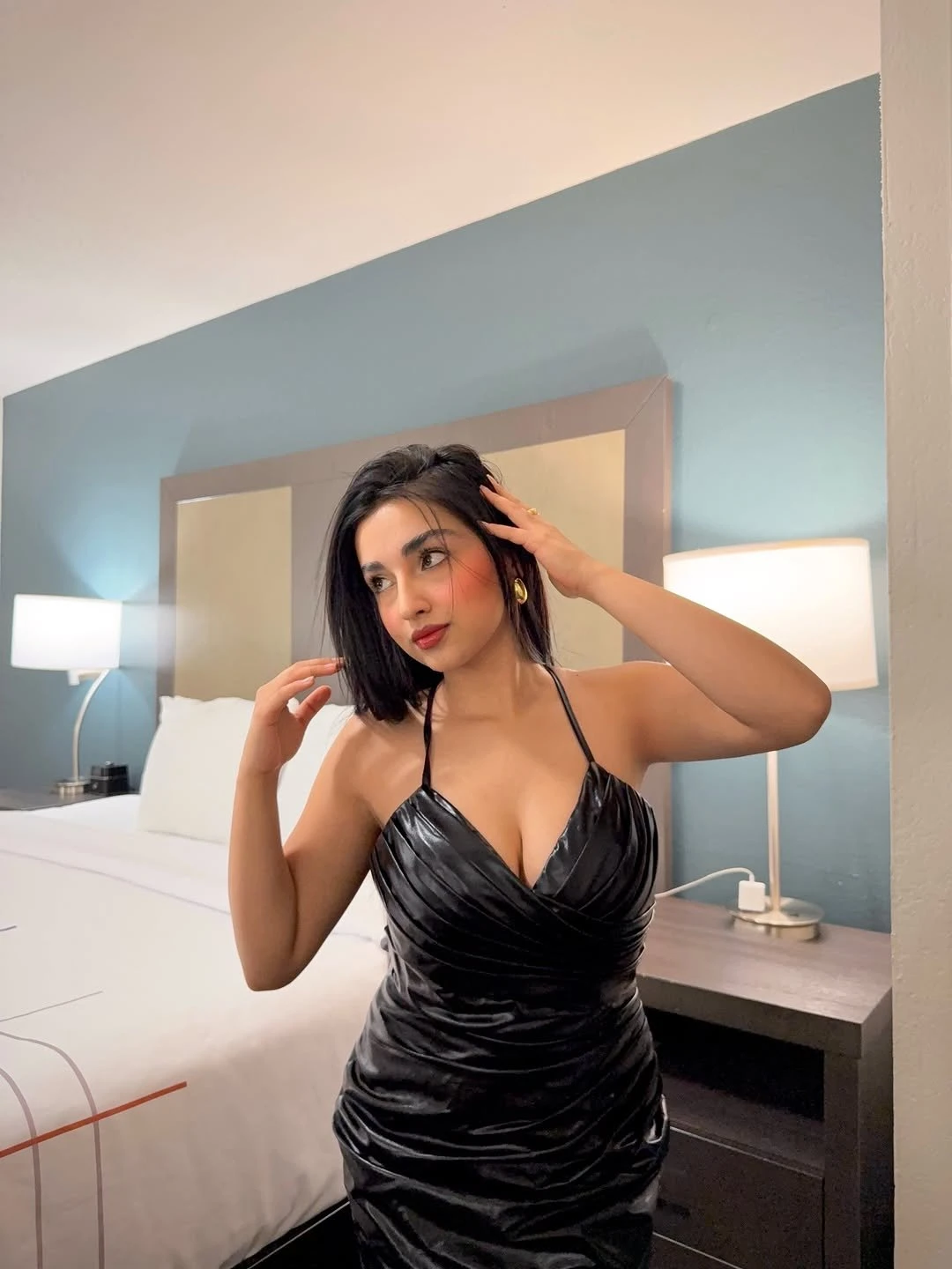 Avantika – Indian escort in Hyderabad — 4 / 5