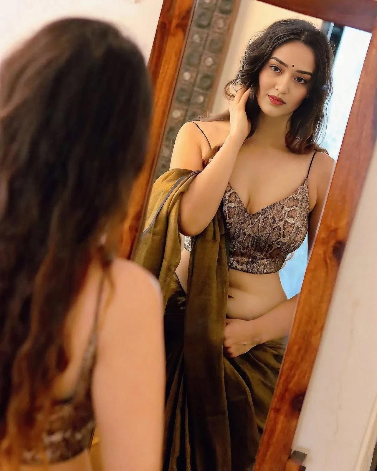 🧿 HELLO GUYS MY NAME IS JOSHNA LIVE NI – Indian escort in Mumbai — 4 / 5