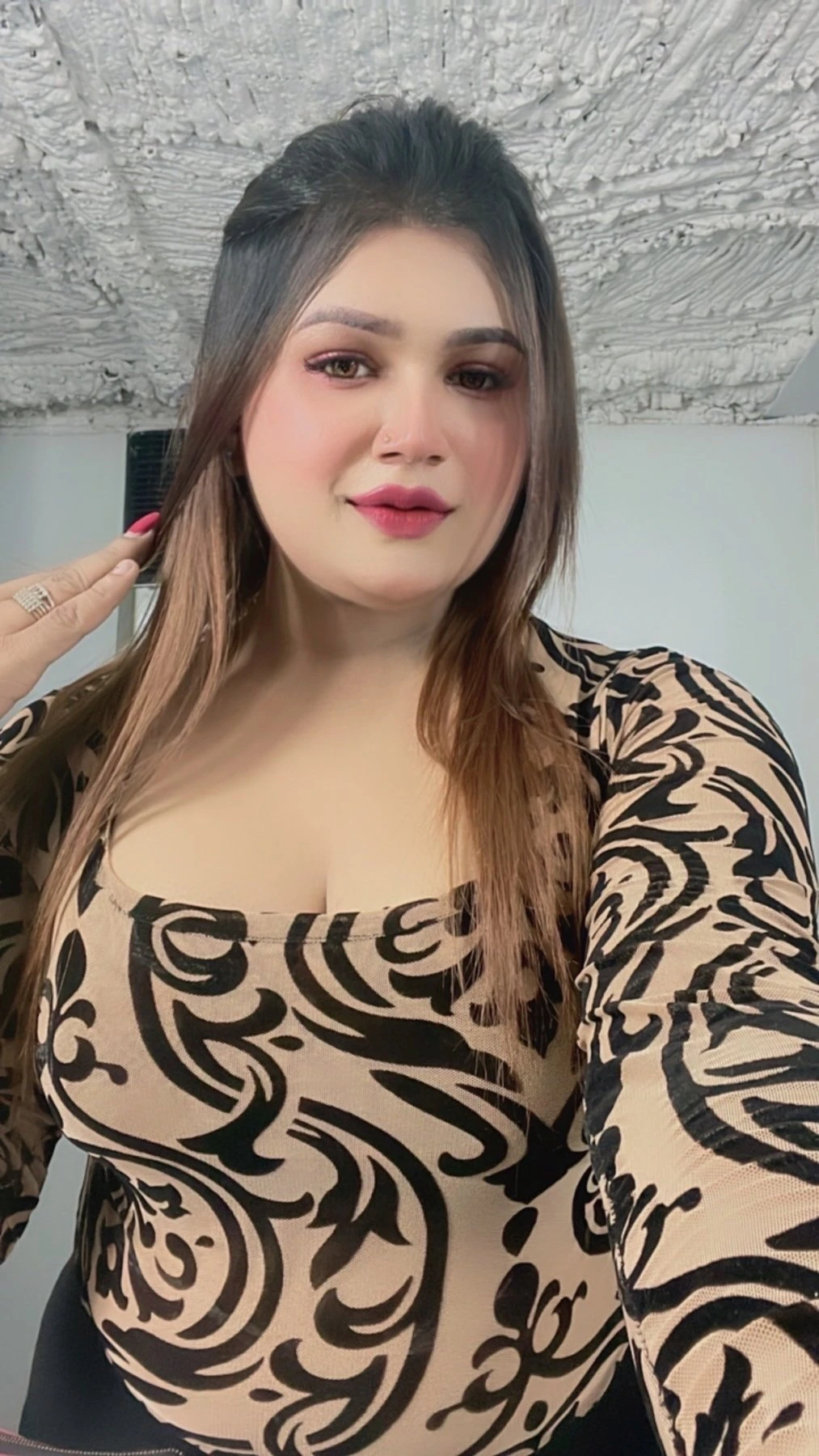Sensational Soniya – Indian escort in Hyderabad — 8 / 20