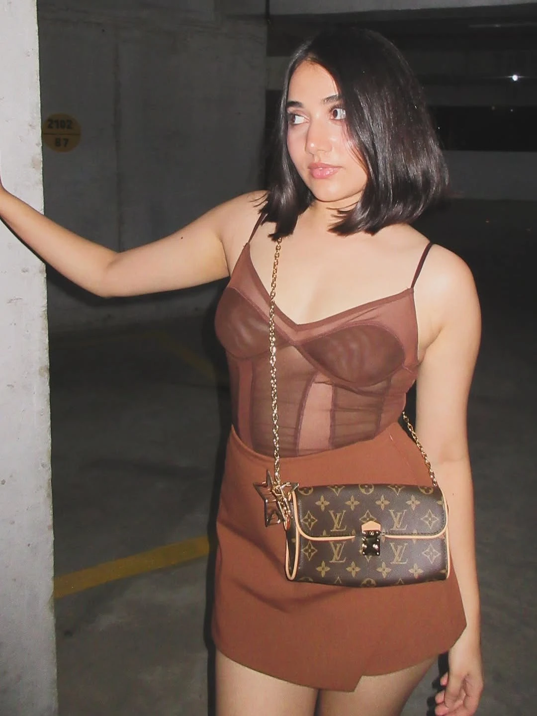 Chavvi – Indian escort in Mangalore — 4 / 8