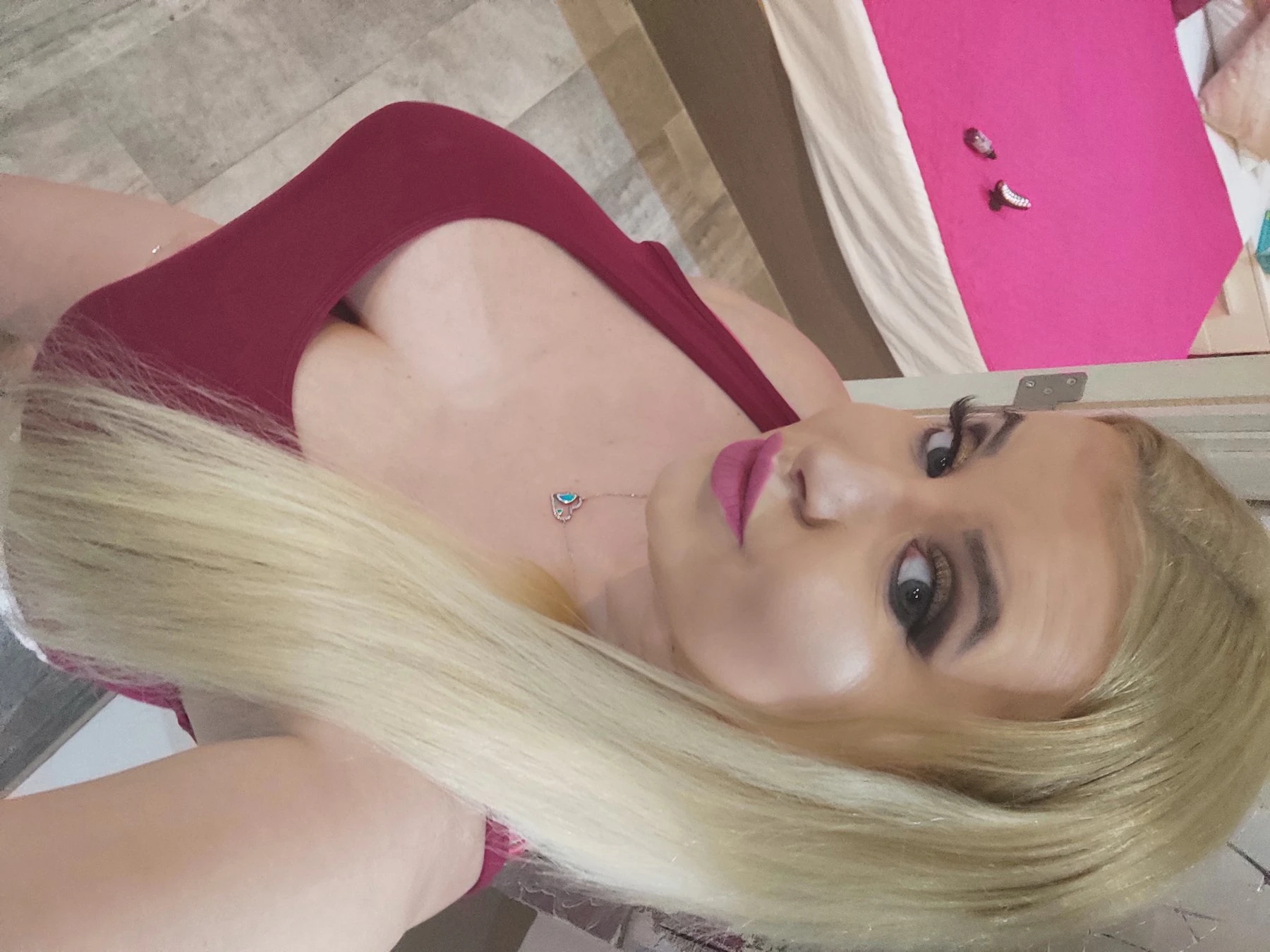 Raysa – Icelander escort in Malta — 8 / 9