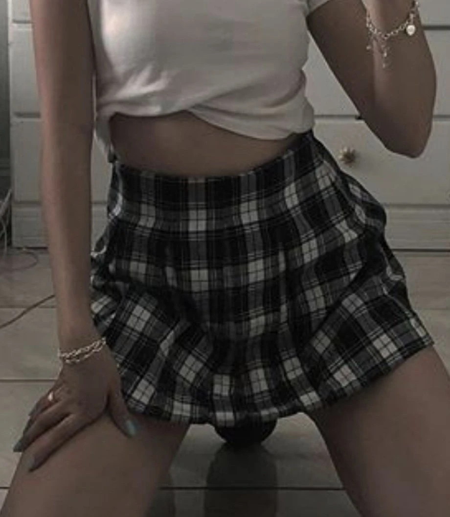 So Jin – South Korean escort in Seoul — 2 / 8