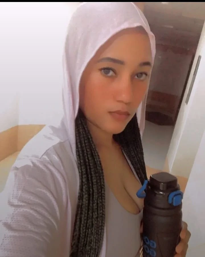 KELLY, FROM SOUTH AFRICA 🇿🇦 – South African escort in Kathmandu — 5 / 7