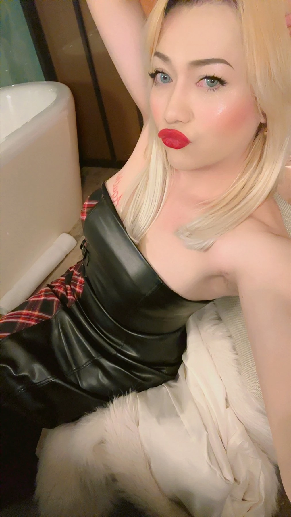 Agatha – Russian escort in Macao — 4 / 9