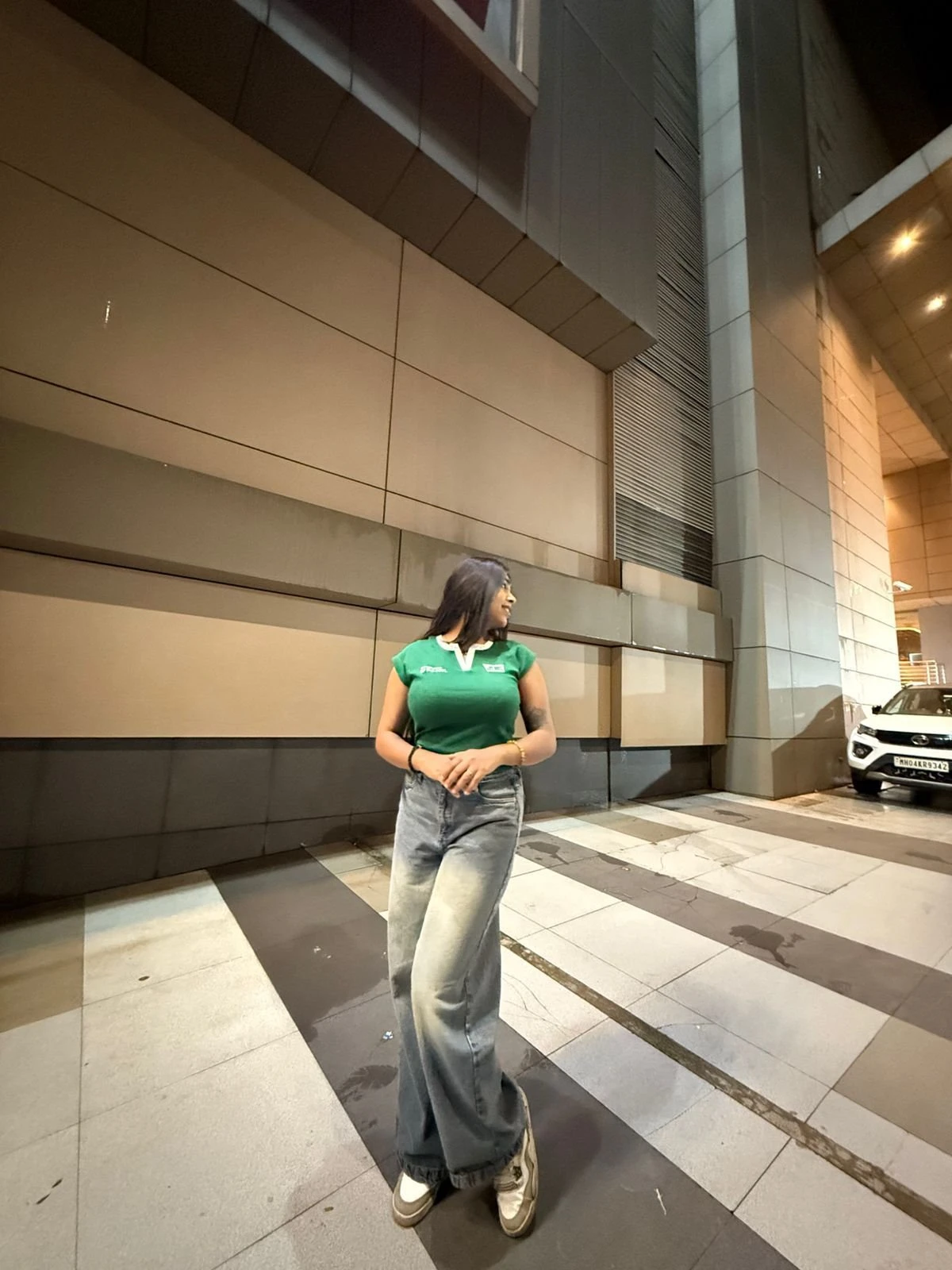 Young College Girl & Hot Housewife Aundh – Indian escort in Pune — 3 / 6