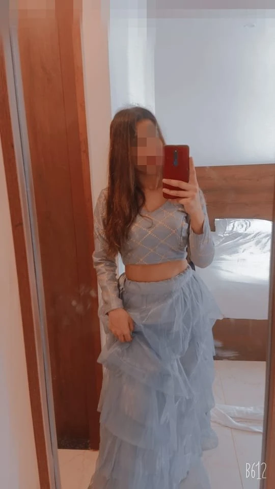 Meet & Cam Session Independent – Indian escort in Pune — 3 / 5
