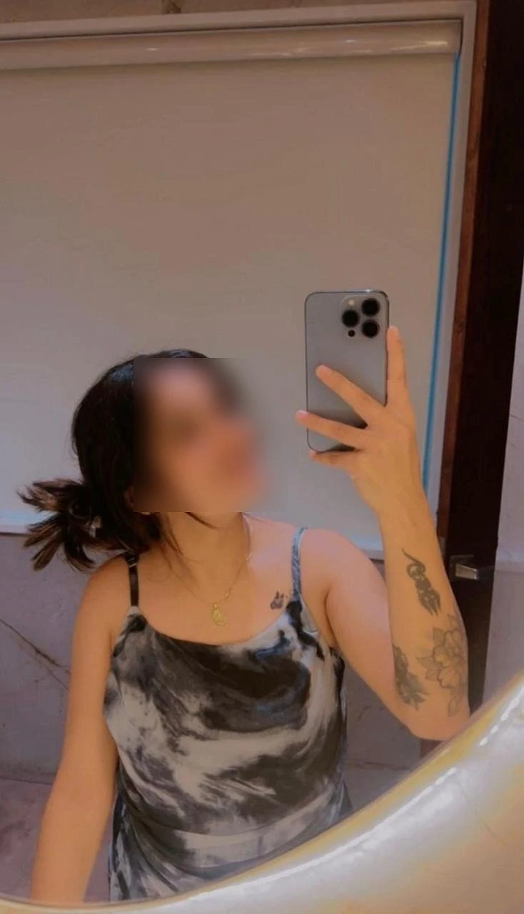 Ishika Verma – Indian escort in Noida — 2 / 5