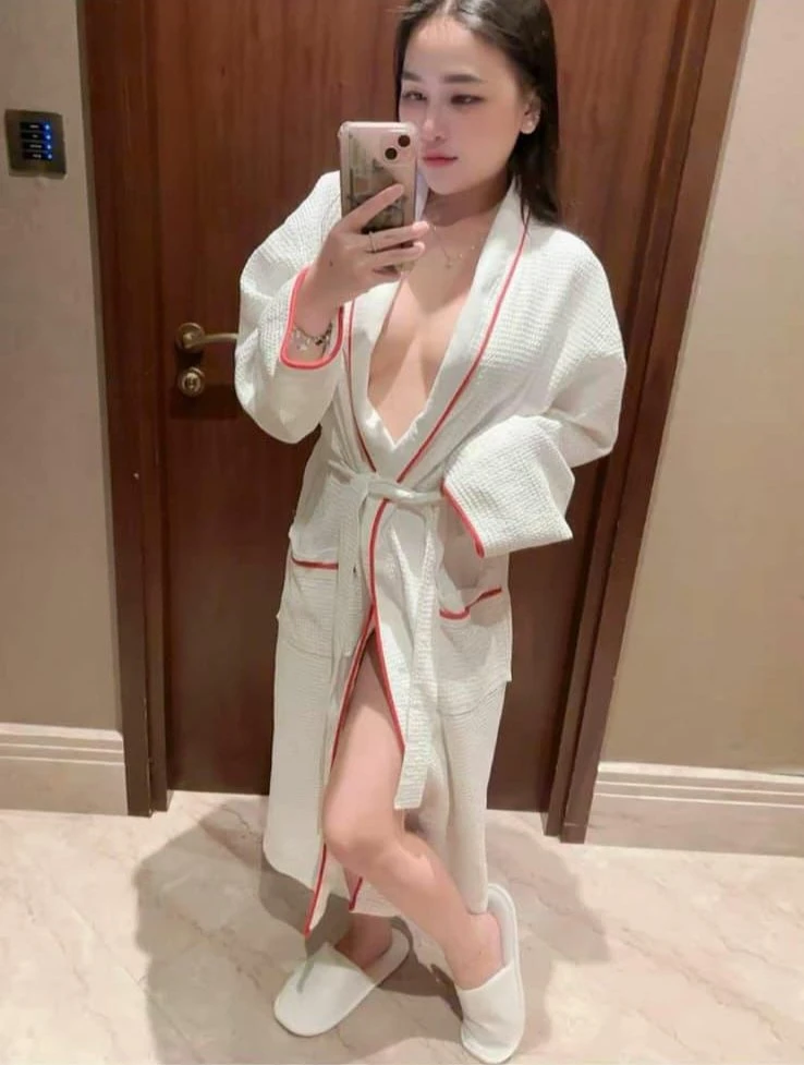 Linh Anh Hot Girl – Vietnamese escort in Pune — 9 / 11