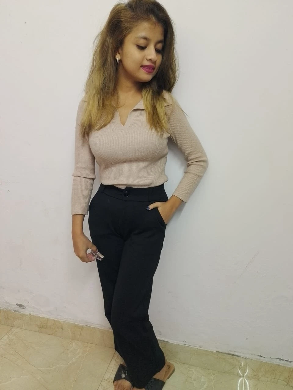 Riya Independent Video Confirmation – Indian escort in New Delhi — 5 / 9