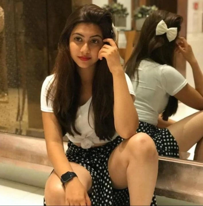 Bubbles Just Landed Call Girl Nerul Juhu – Indian escort in Navi Mumbai — 2 / 3