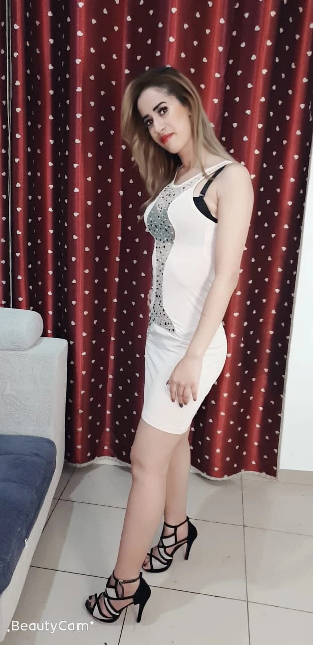Sexy New Nikki – escort in Mumbai — 3 / 6