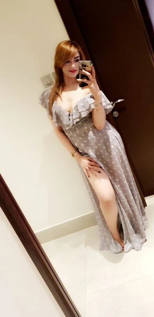 Riya – Indian escort in Mumbai — 3 / 4