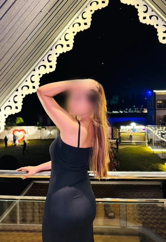 Shakshi Meet and Cam – Indian escort in New Delhi — 3 / 13
