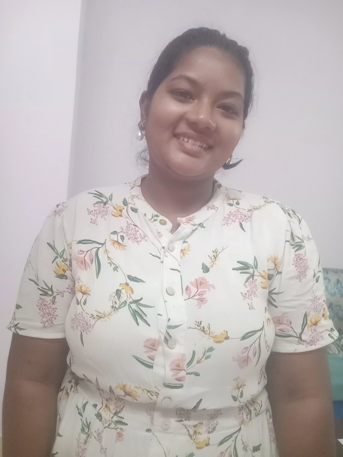 Shruthi – Indian escort in Hyderabad — 2 / 3