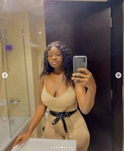 Castia – Ghanaian escort in New Delhi — 2 / 5