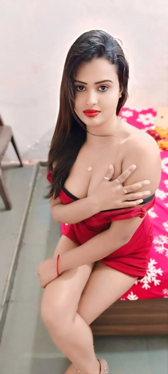 Kavya – Indian escort in Kozhikode — 2 / 3